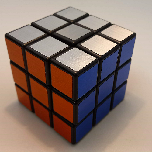 A picture of a Rubix cube at 500 by 500 pixels reslution